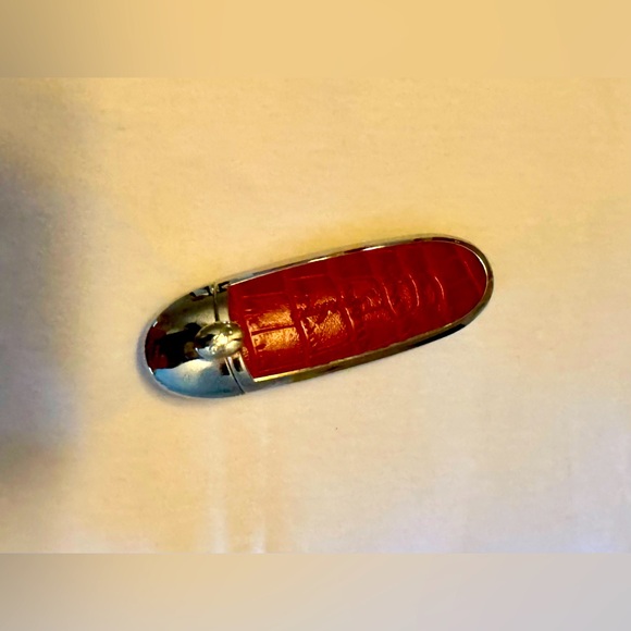 Guerlain lipstick and case - Picture 2 of 7